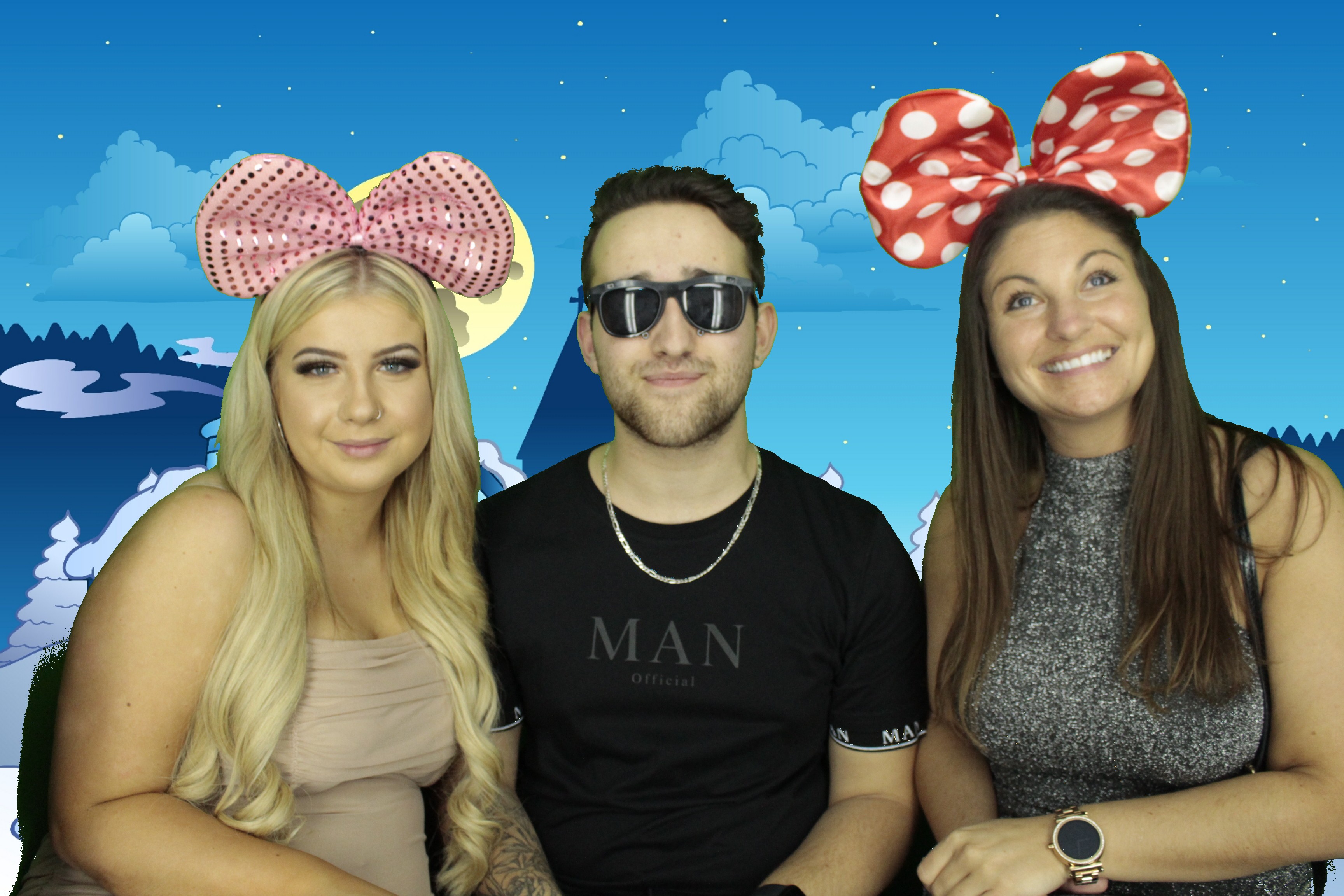 Ocean Network Express Christmas Party 2019 | View more photos from the event at gallery.myphotoboothexperience.co.uk/u/MyPhotoBoothExperienceLtd/Ocean-Network-Express-Christmas-Party-2019